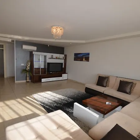 Bektas 5 Ultra Luks Vila Alanya