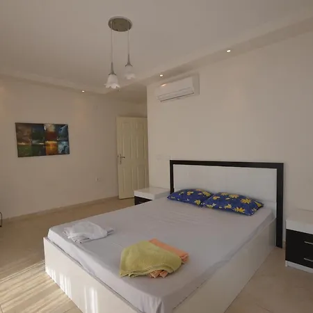 Bektas 5 Ultra Luks * אלאניה
